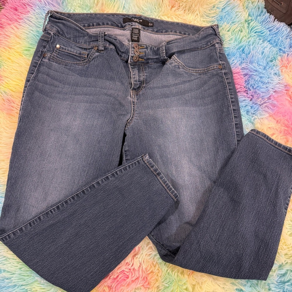 Torrid Denim Womens Plus Size 18R Medium Wash 3-Button Fly Skinny Jeans Blue